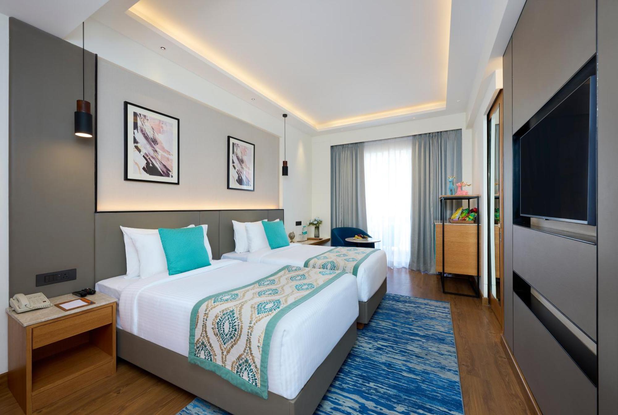 Iris Sarovar Portico Гургаон Экстерьер фото