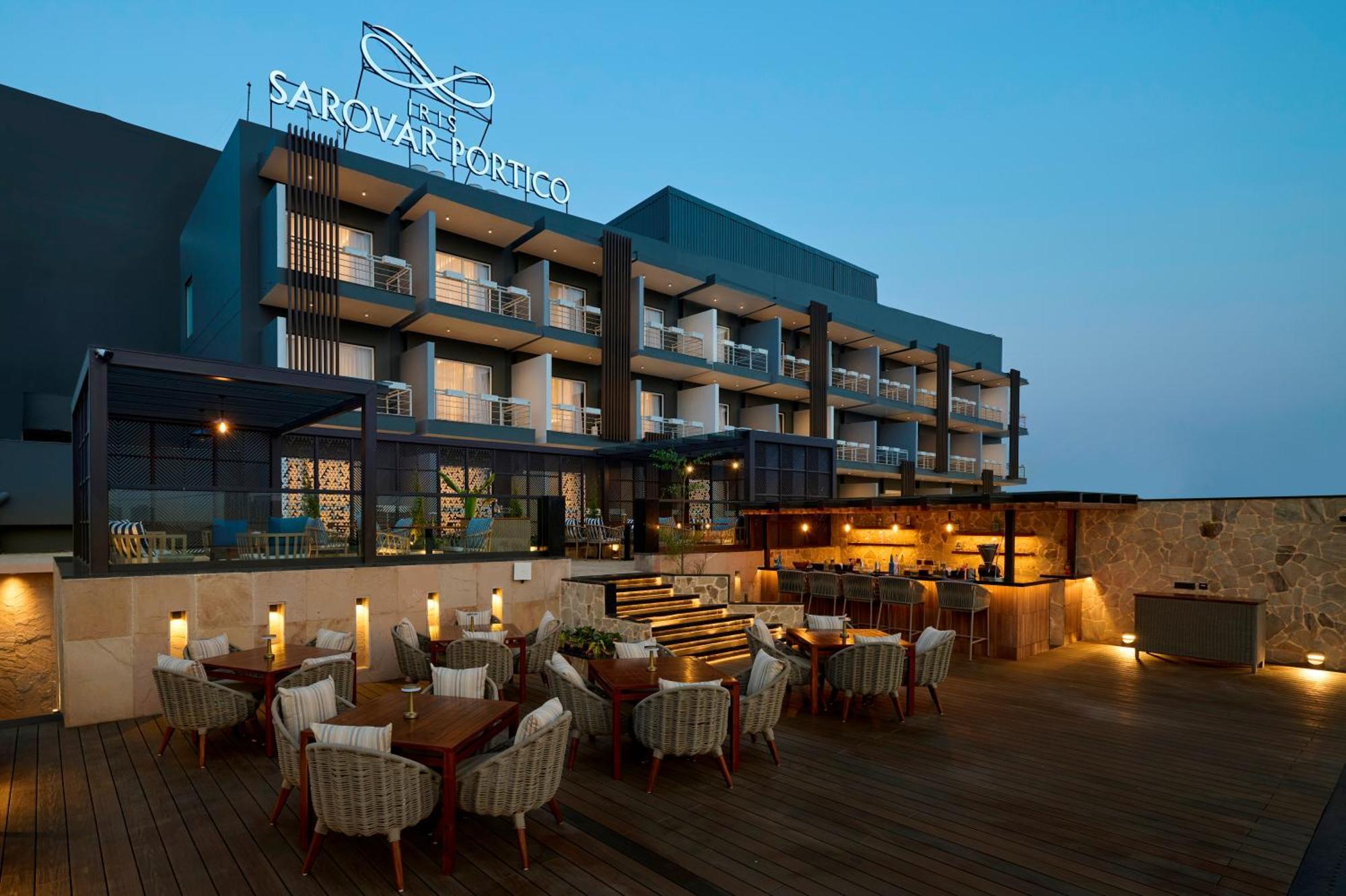 Iris Sarovar Portico Гургаон Экстерьер фото
