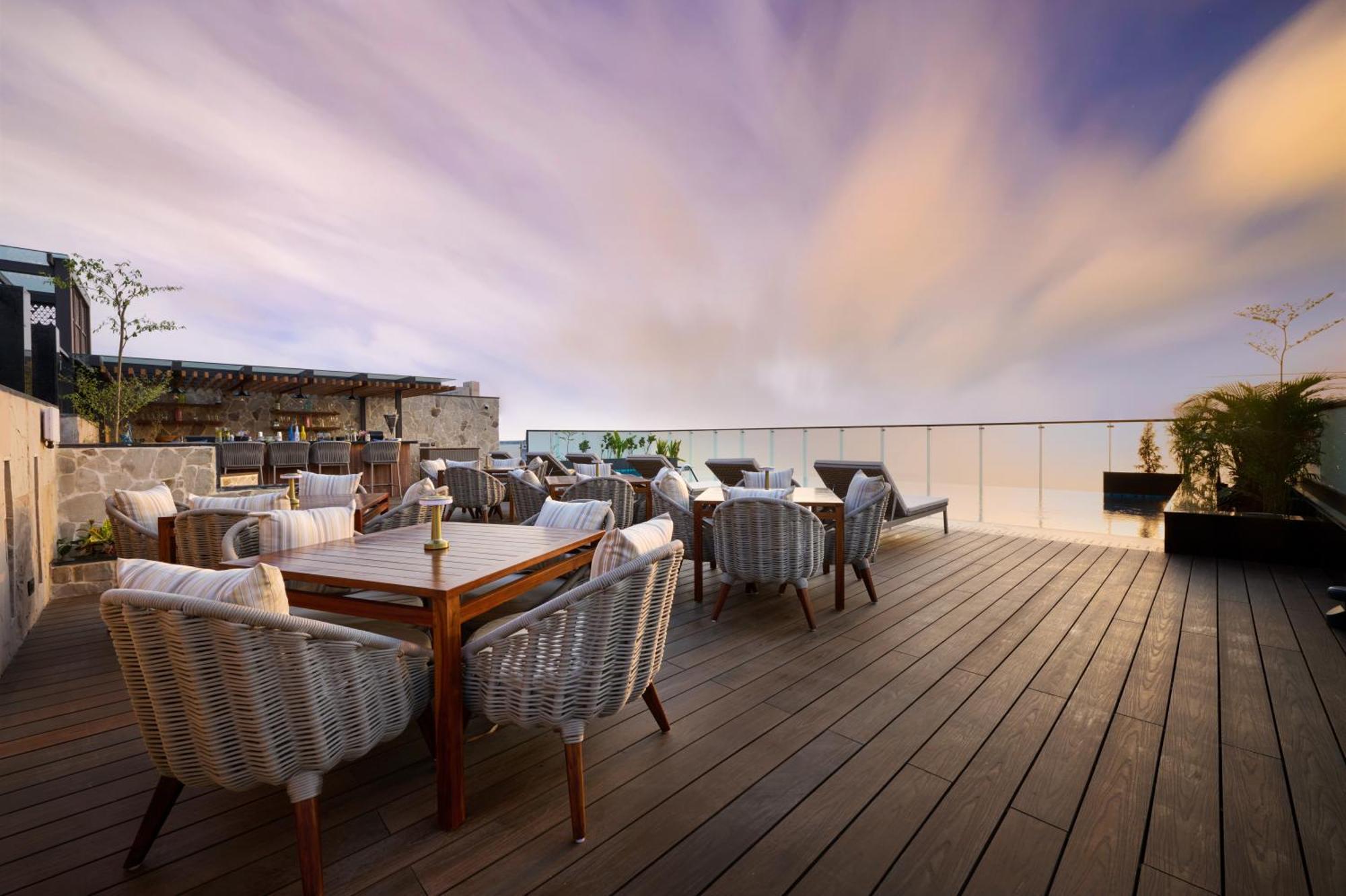 Iris Sarovar Portico Гургаон Экстерьер фото